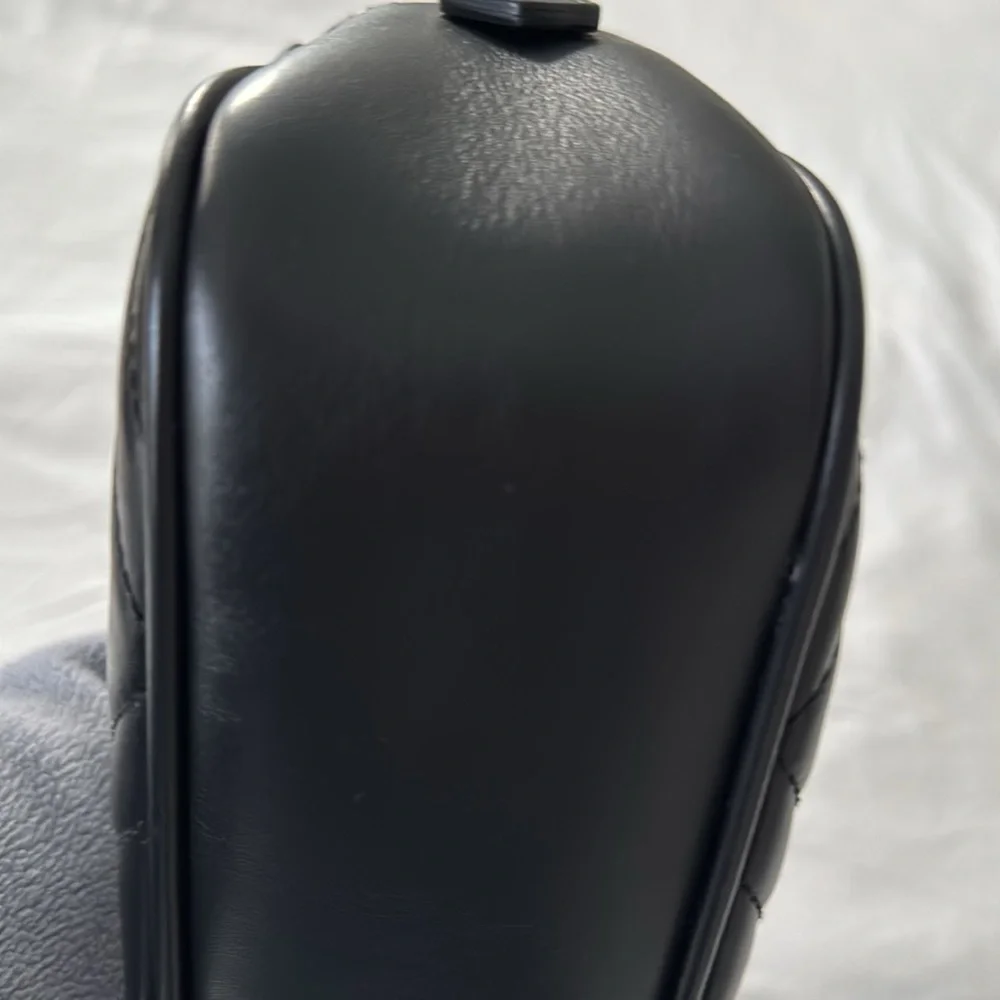 Gucci Marmont Small Camera Bag - Picture 6 of 10